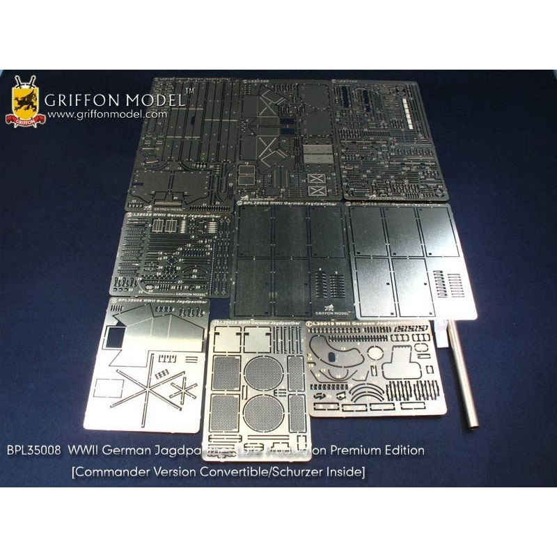 1/35 WWII German Jagdpanther Late Production Premium Edition