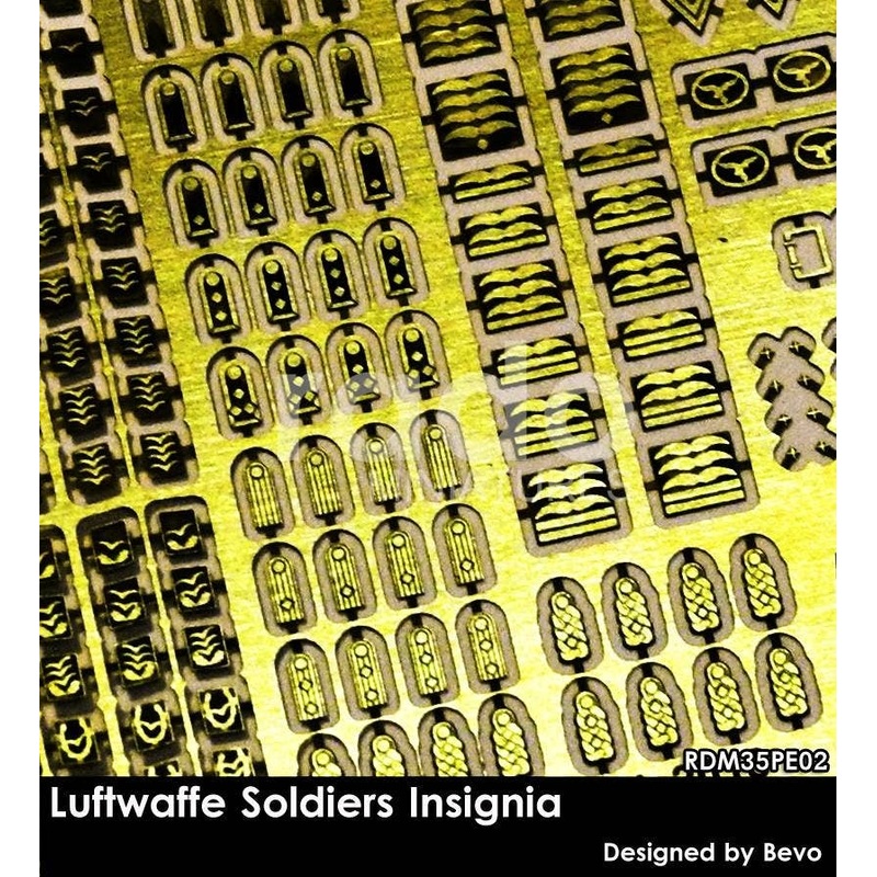 1/35 Luftwaffe Soldiers Insignia Set