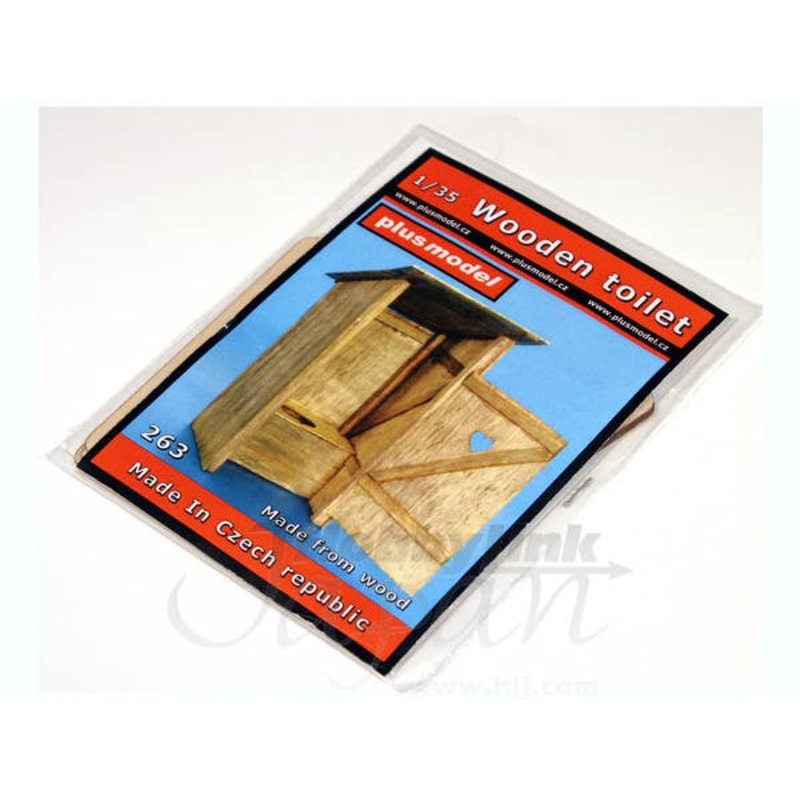1/35 Wooden Toilet