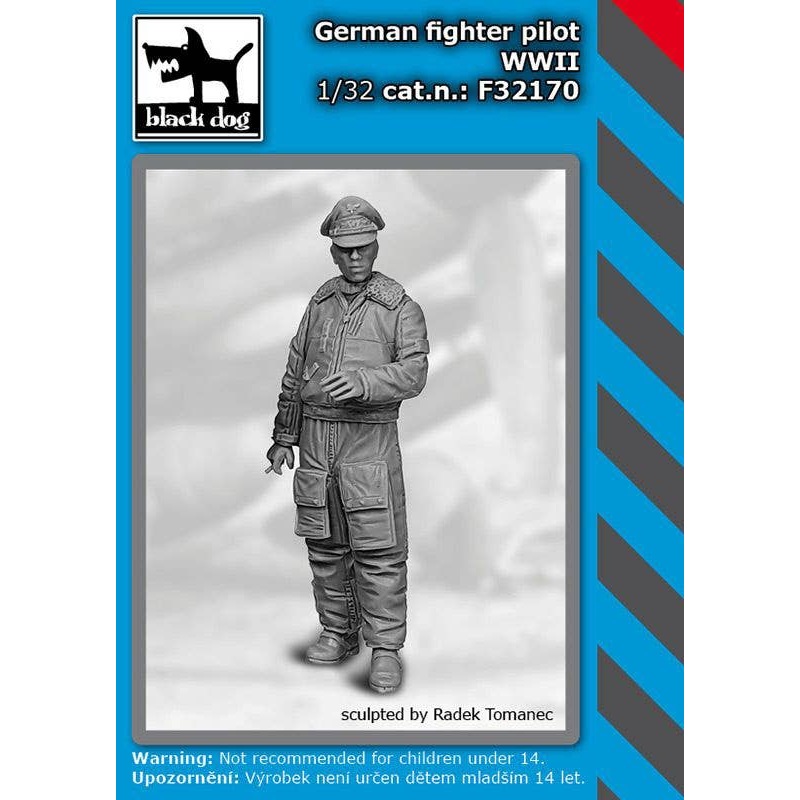 1/32 German fighter pilot  WW II