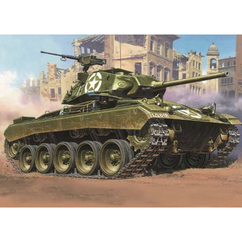 1/35 WWII US Army Light Tank M24 Chaffee