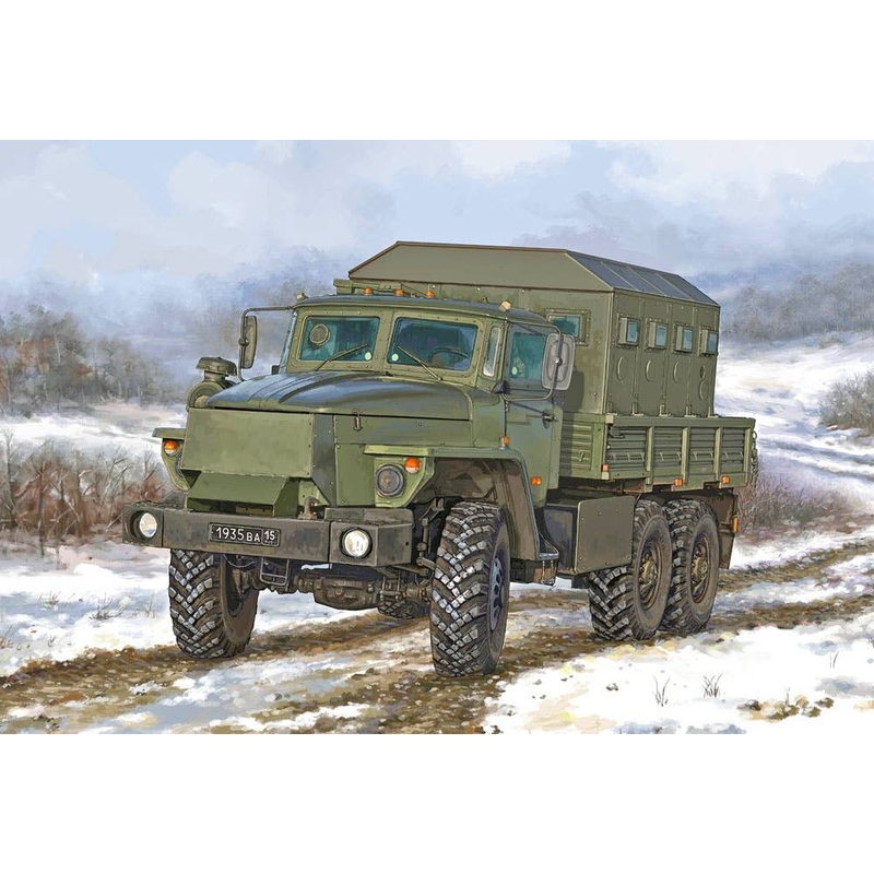 1/35 Ural-4320 Zvezda-V Armored Vehicle