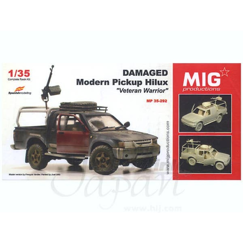 1/35 Damaged Modern Pickup Hilux "Veteran Warrior"