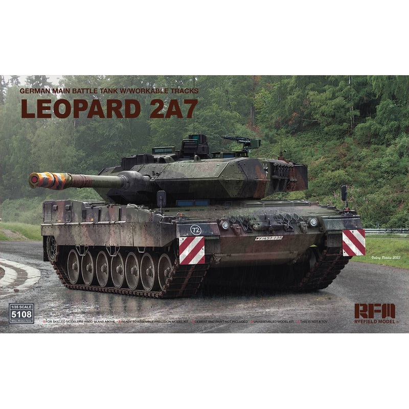 1/35 GERMAN LEOPARD 2A7 MAIN BATTLE TANK w/pre-sale gifts