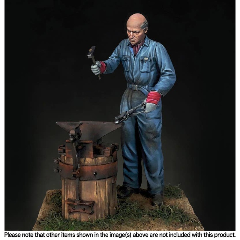 1/48 Blacksmith Father Doing Sheet Metal