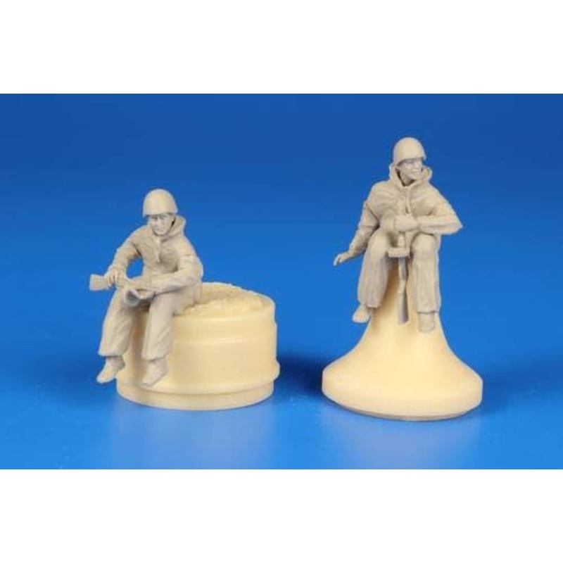 1/48 Soviet Tank Desant Troops, Part 2 (2 Figures), for a T-34 and Another Tanks