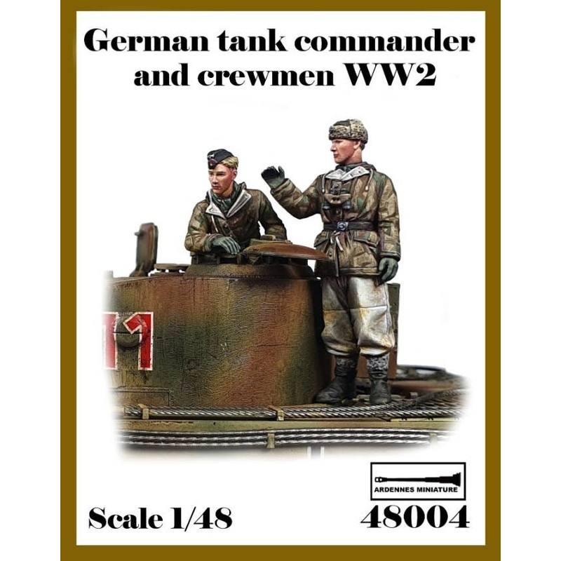 1/48 WWII German Winter Equipment Tank Commander And Tank Crew Set (2pieces)
