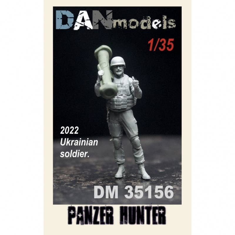 1/35 2022 Ukrainian soldier Panzer hunter