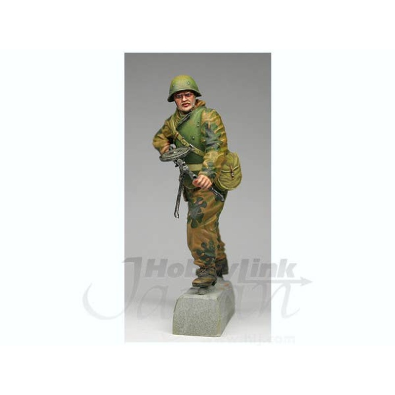 1/35 Soviet Assault Group Machine Gunner 1944-45