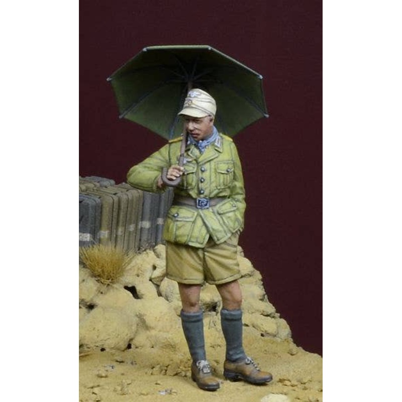 1/35 WWII German DAK Soldier with Parasol, North Africa 1941-43