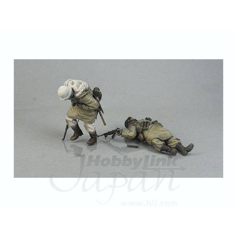 1/35 German SS Grenadieres in Combat II, Kharkov, Winter-Spring 1943 (2 figures)