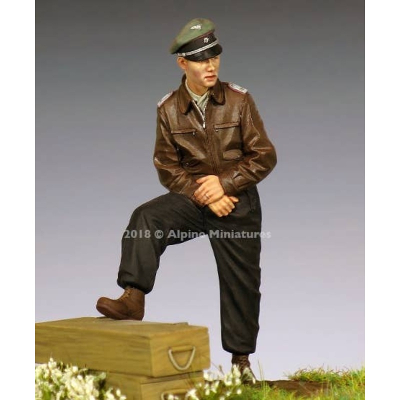 1/35 WSS Panzer Officer 44-45