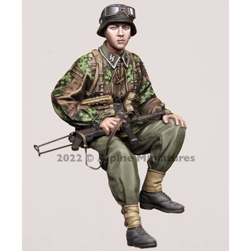 1/35 WW.II German Waffen-SS Grenadier on Schwimmwagen