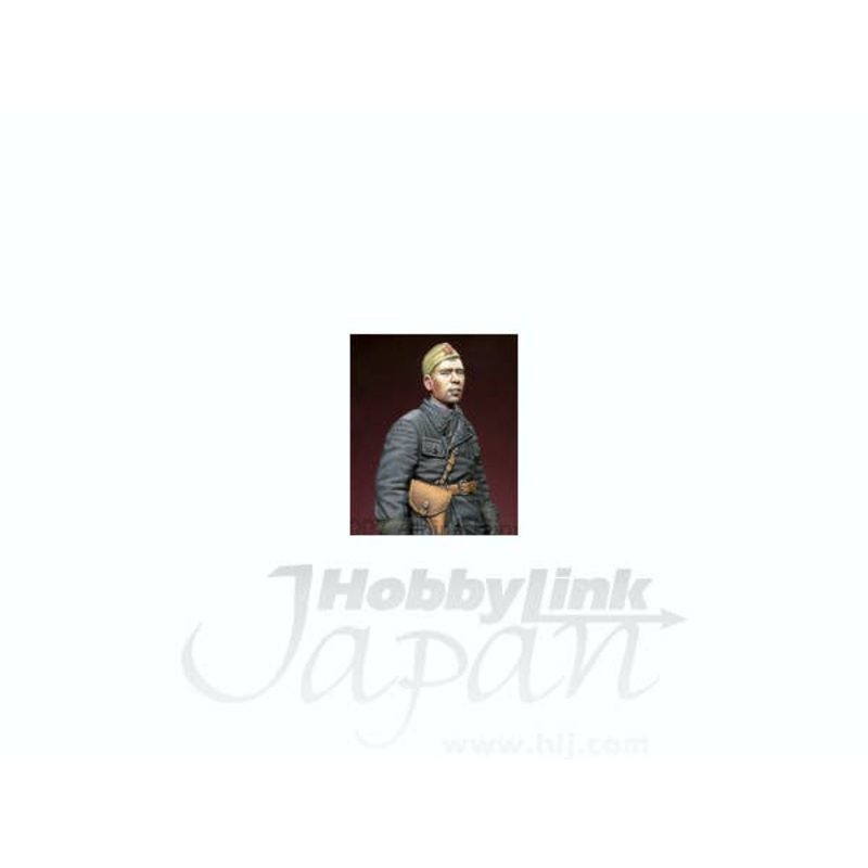 1/35 WW2 Russian Tank Crewman