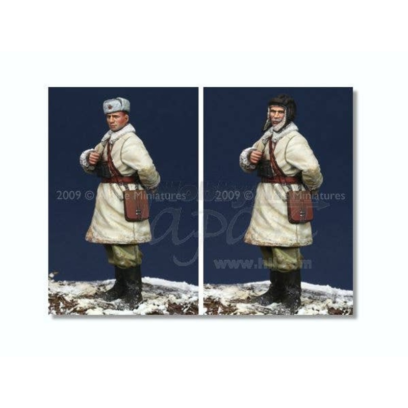 1/35 WWII Russian AFV Crew #1 (2 Heads)