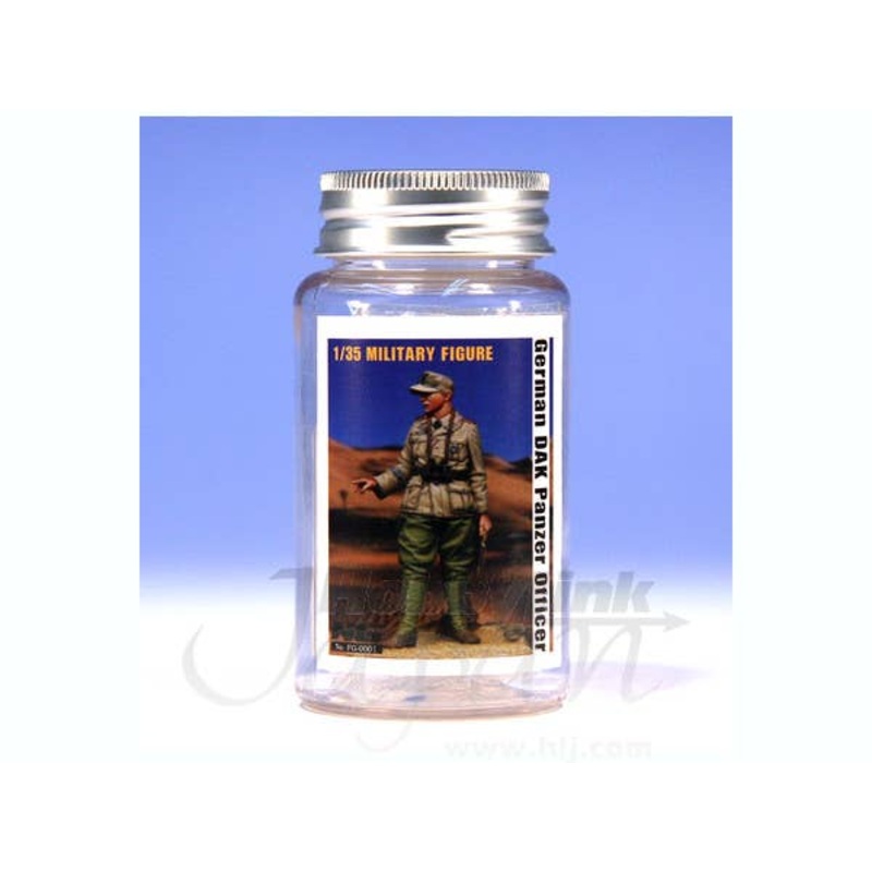 1/35 German DAK Panzer Officer