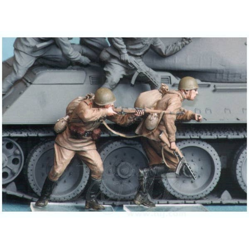 1/35 Soviet Motor Rifle Troops VI Summer 1943-45 (2pcs)