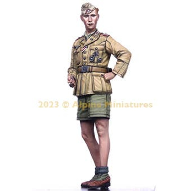 1/35 WWII German Afrika Korps Armored Officer