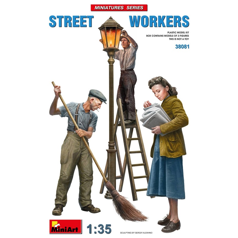1/35 Includes 3 Street Workers