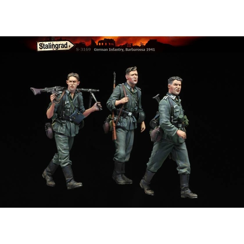 1/35 WW.II German infantry German Soldiers on the March Barbarossa 1941