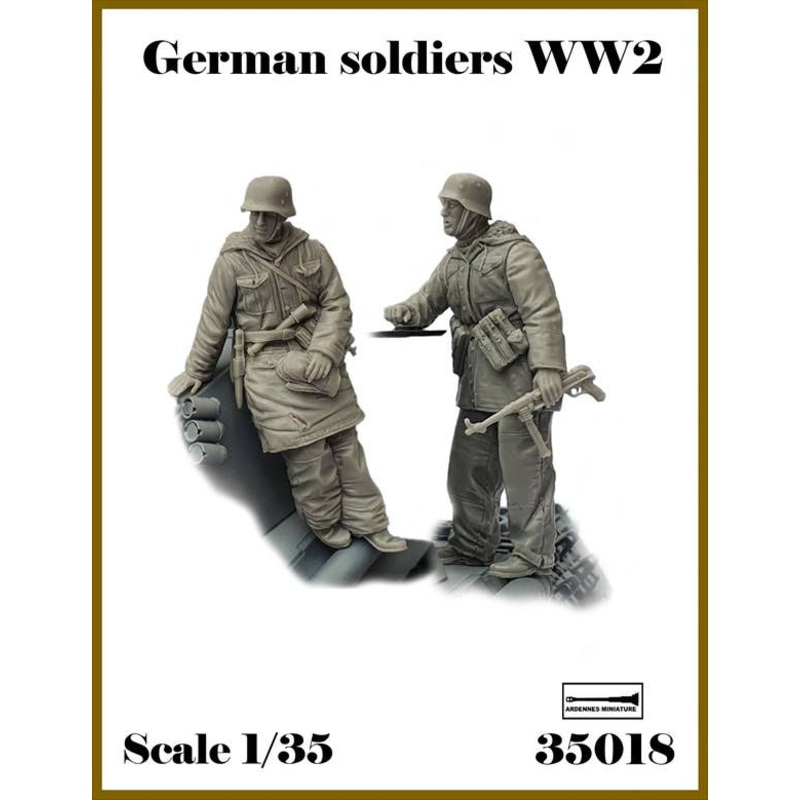 1/35 WWII German Soldier #4 Forward Inspection Set (2pcs)