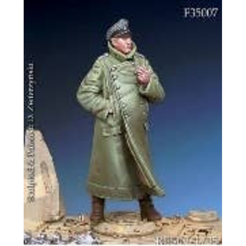 1/35 WWII German SS Officer