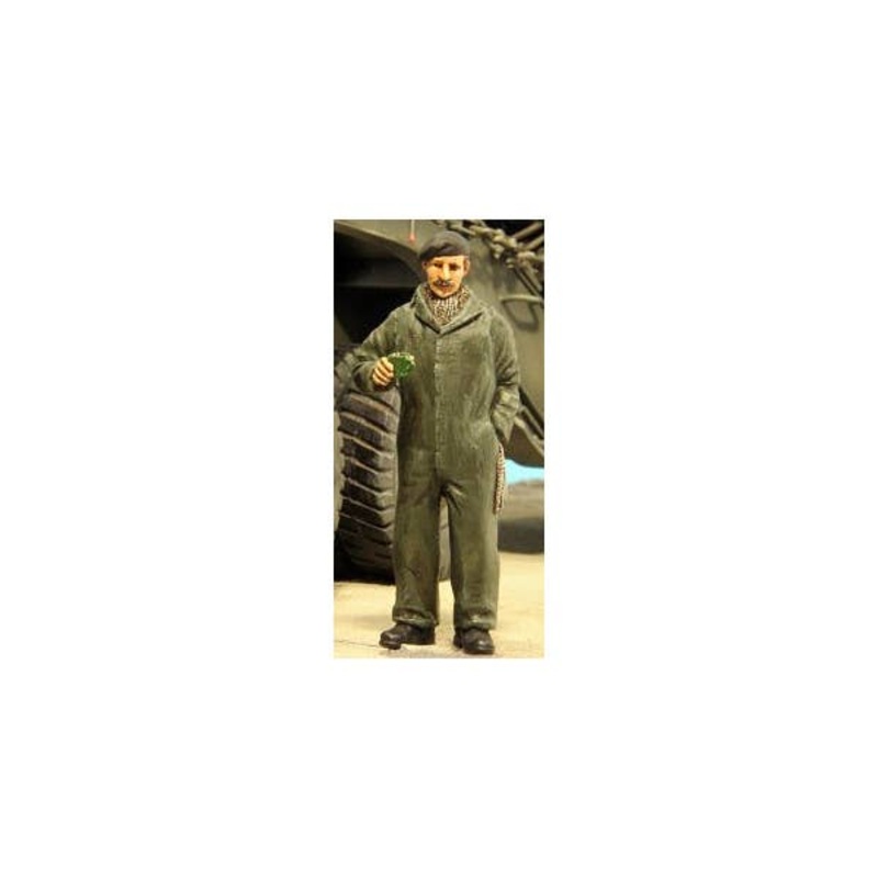 1/35 Cold War UK Driver/Mechanic #1 w/Cup of Tea
