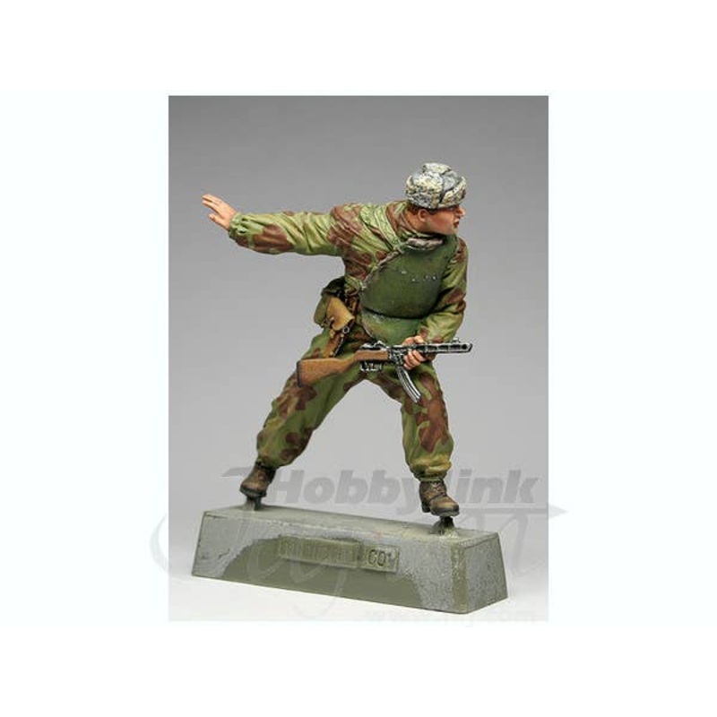 1/35 Soviet Assault Group Commander 1944-45