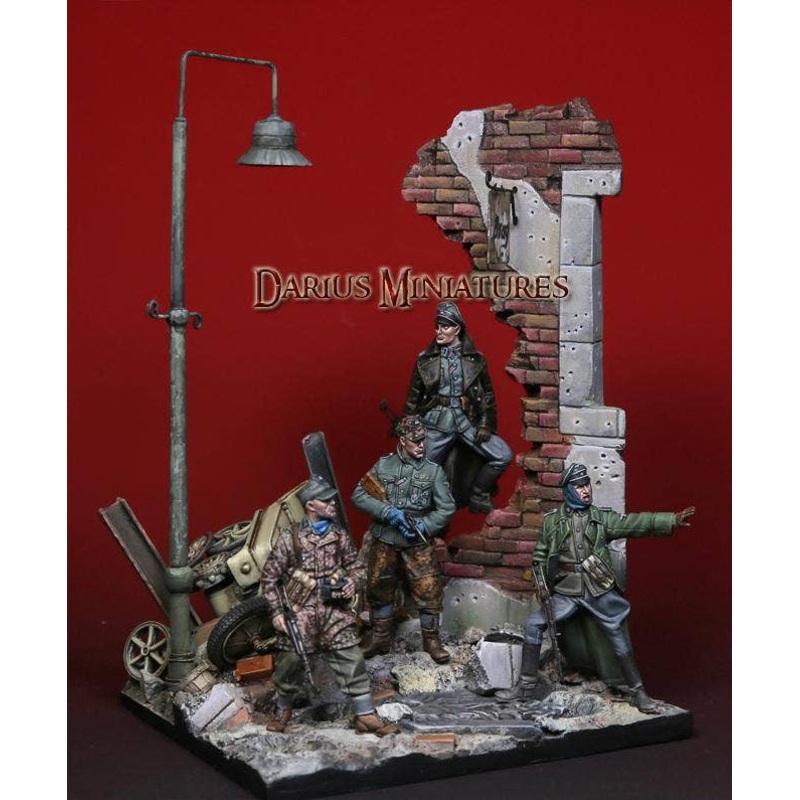 1/35 WWII Germany Last Battle Berlin 1945 Vignette Set