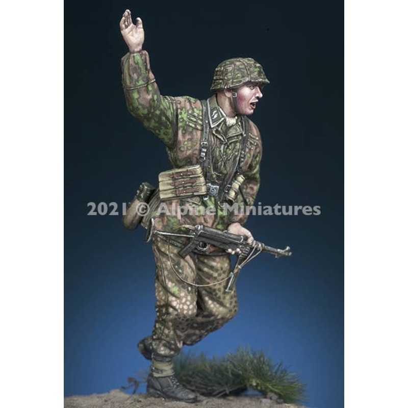 1/35 WW.II Waffen SS Grenadier NCO 1944