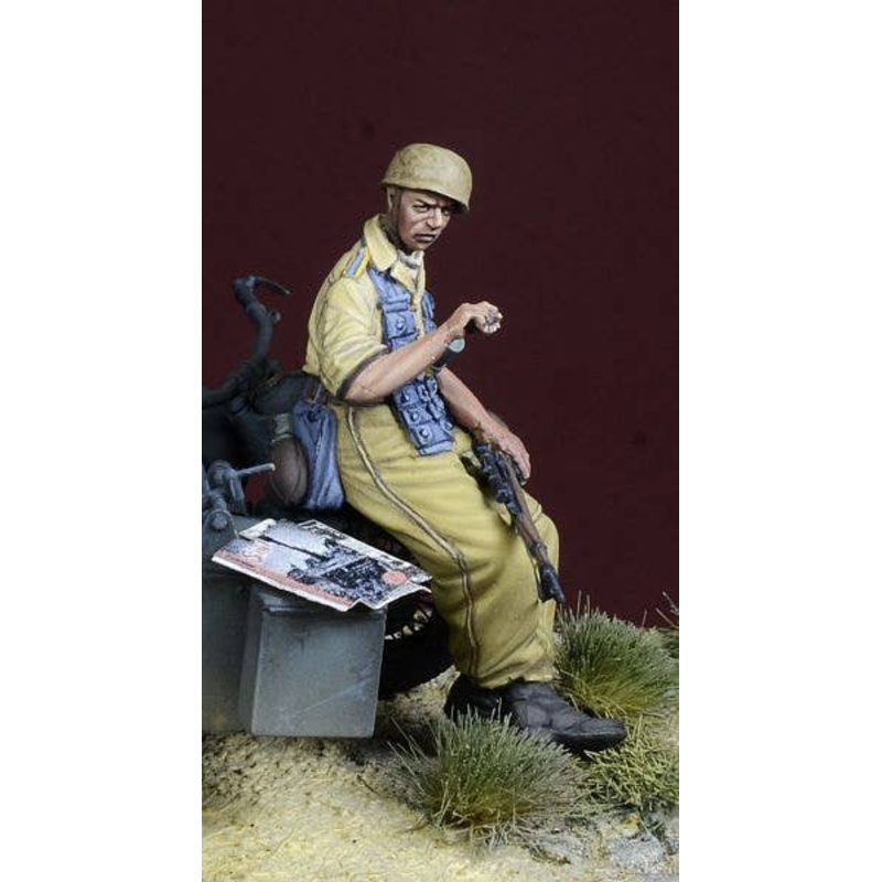 1/35 Fallschirmjager Sniper at Rest, Italy 1943-44 / Nord Africa 1942-43