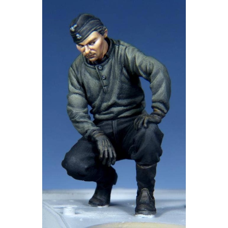 1/35 German Panther Crewman WWII #2