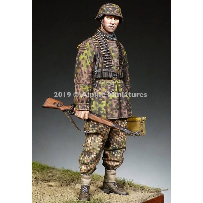 1/35 Ammo Carrier 12 SS HJ