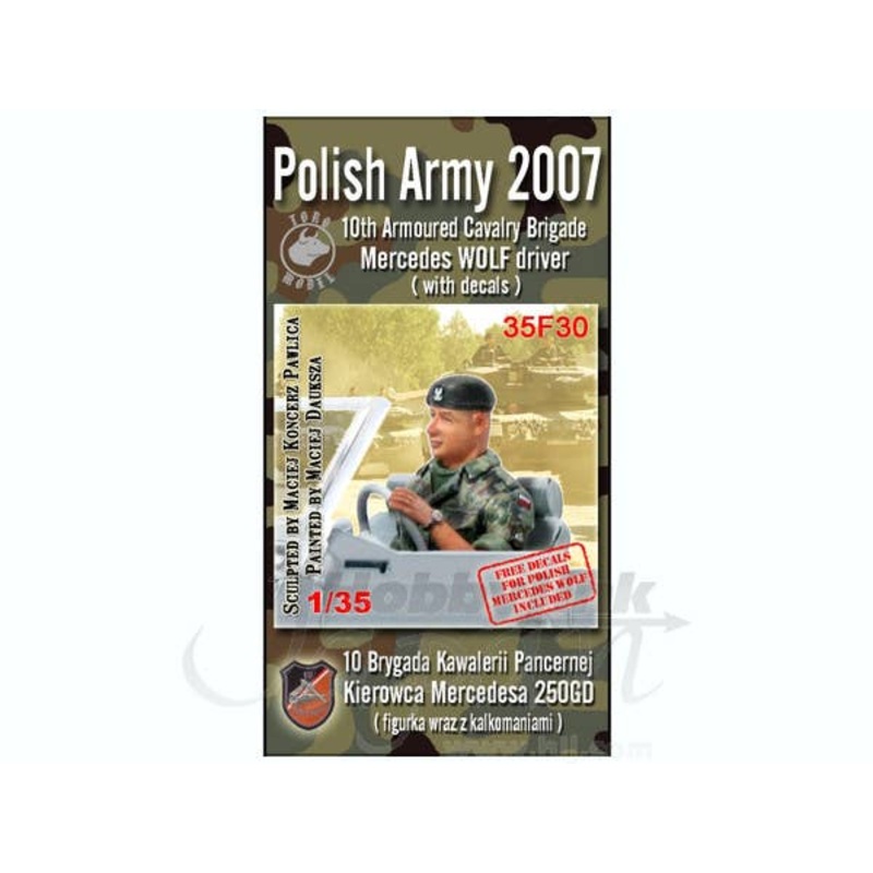 1/35 Polish Army 2007 10th Armored Cavalry Brigade Mercedes WOLF Driver