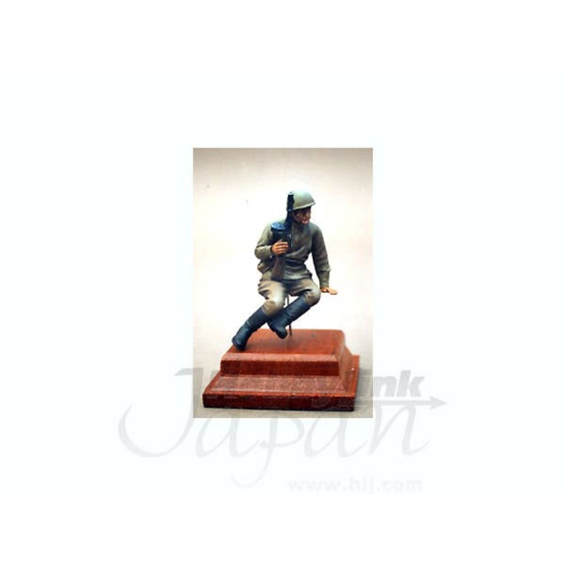 1/35 Soviet Infantry Tankrider Seated WWII #3