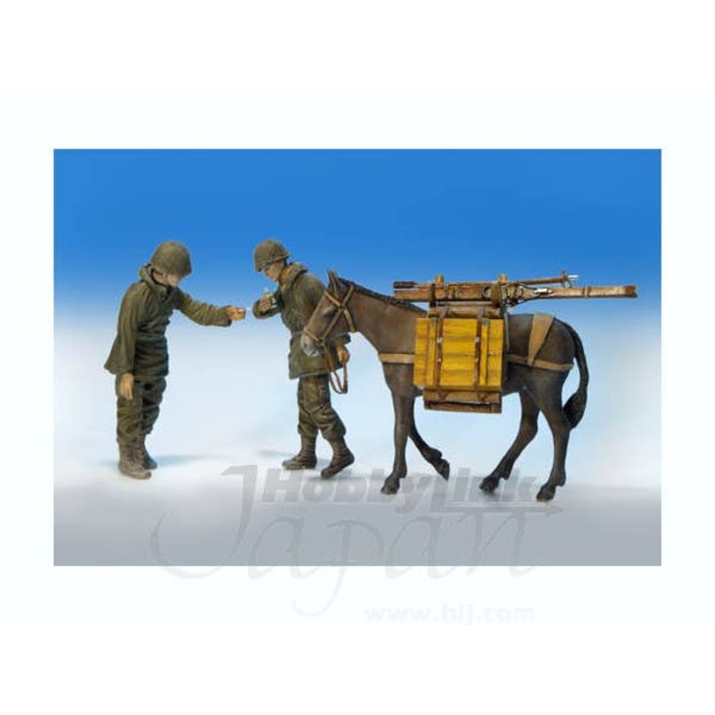1/35 U.S. Infantrymen with Mule