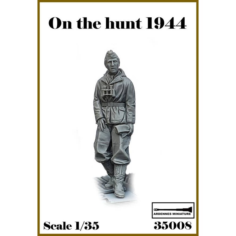 1/35 WWII German Scouting #1 Non-commissioned Officer Looking Around (1pcs)