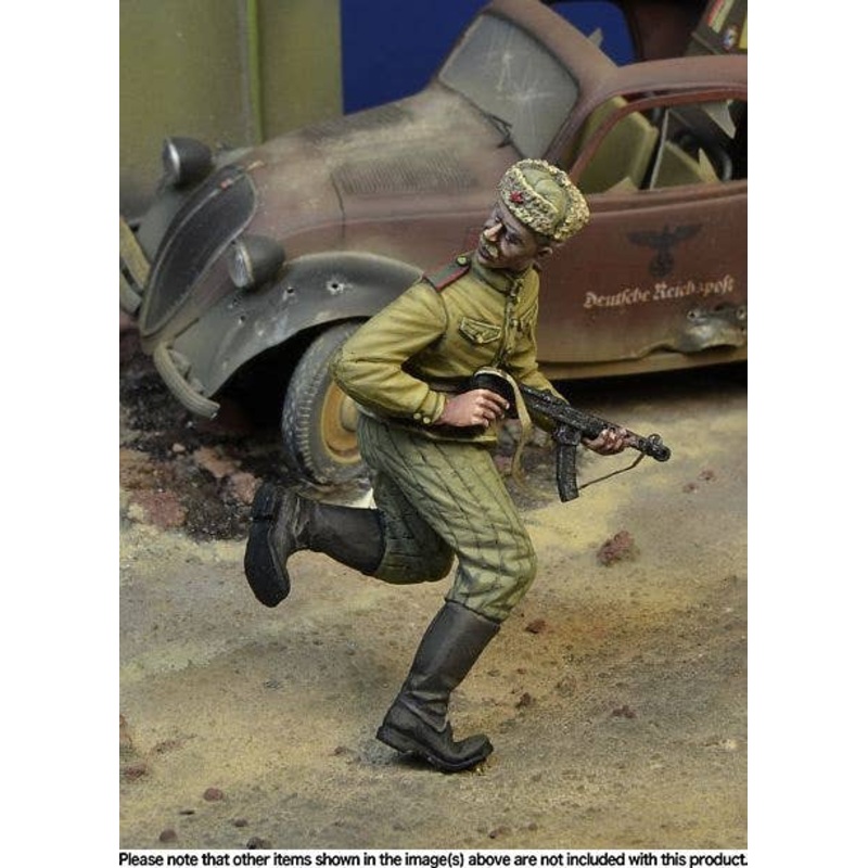 1/35 WWII Soviet Infantry Assault with Dew PPS-43 Berlin 1945