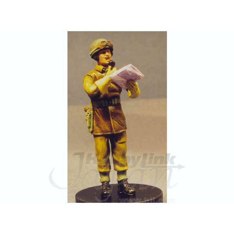 1/35 Tank Commander Standing