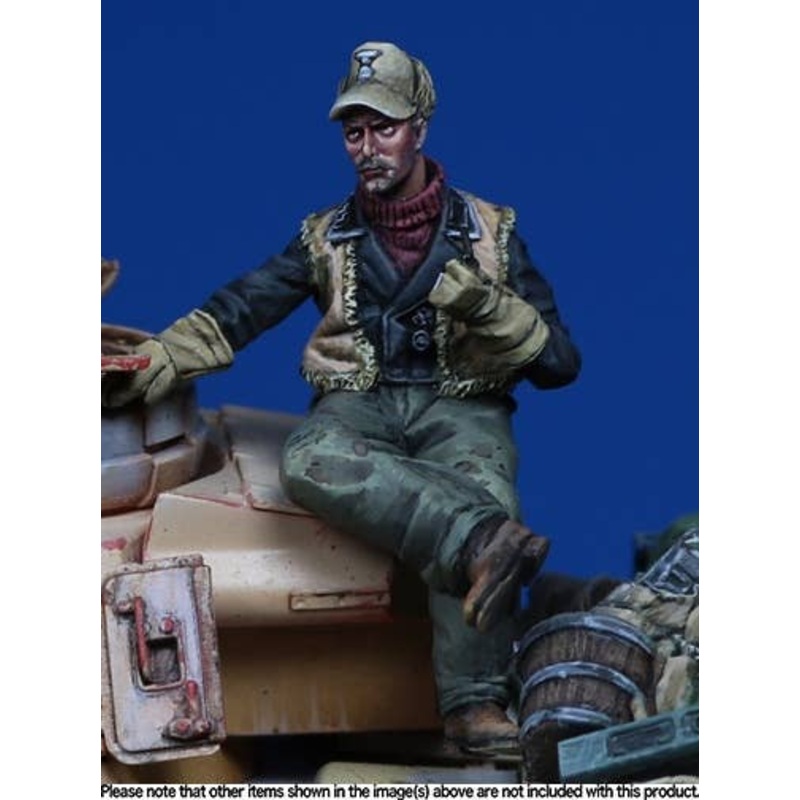1/35 WWII German Tank Crew Prefer Pipes