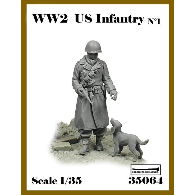 1/35 WWII US Army Infantry No.1 Infantry Feeding A Dog