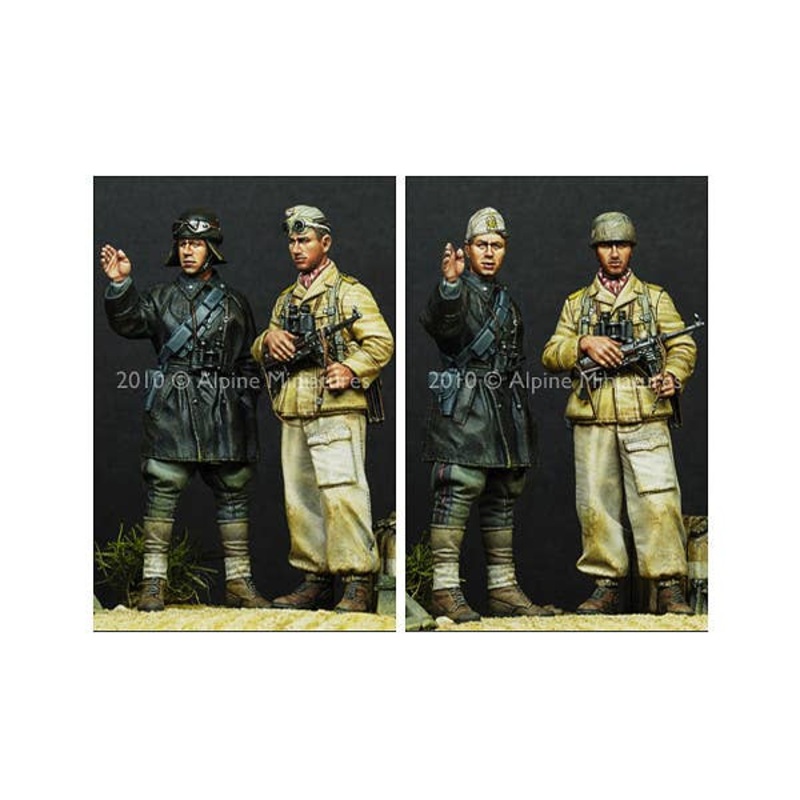 1/35 A Conversation in the Desert (2 Figure Set)