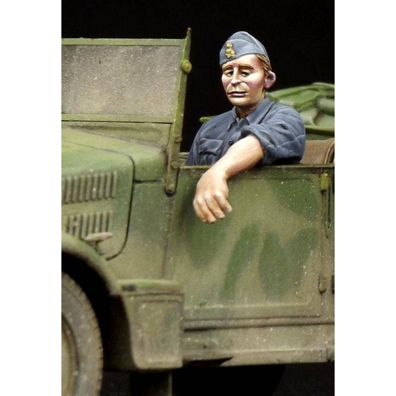 1/35 Non-Commissioned Officer for Italian Staff Car 508CM Coloniale (for Tamiya, Italeri)
