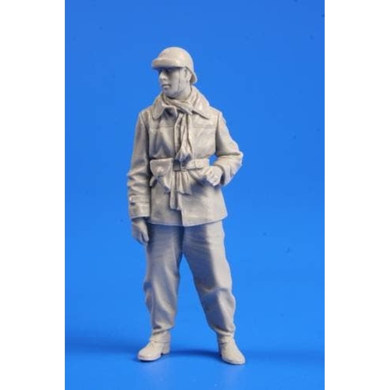 1/35 French WWII Tank Commander