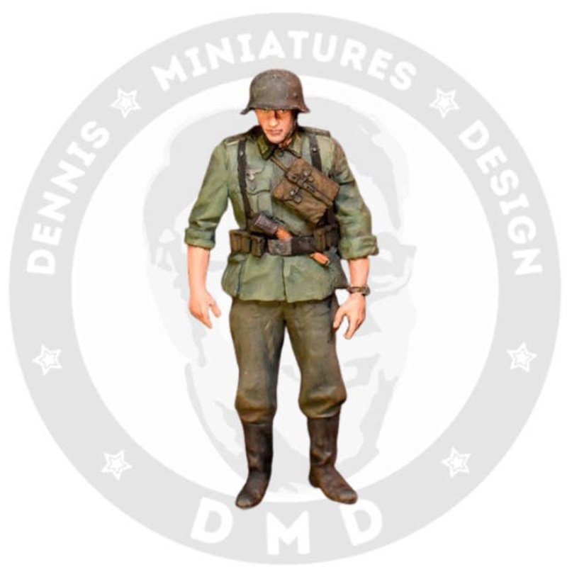 1/35 WW2 German Infantry Gustav w/K98