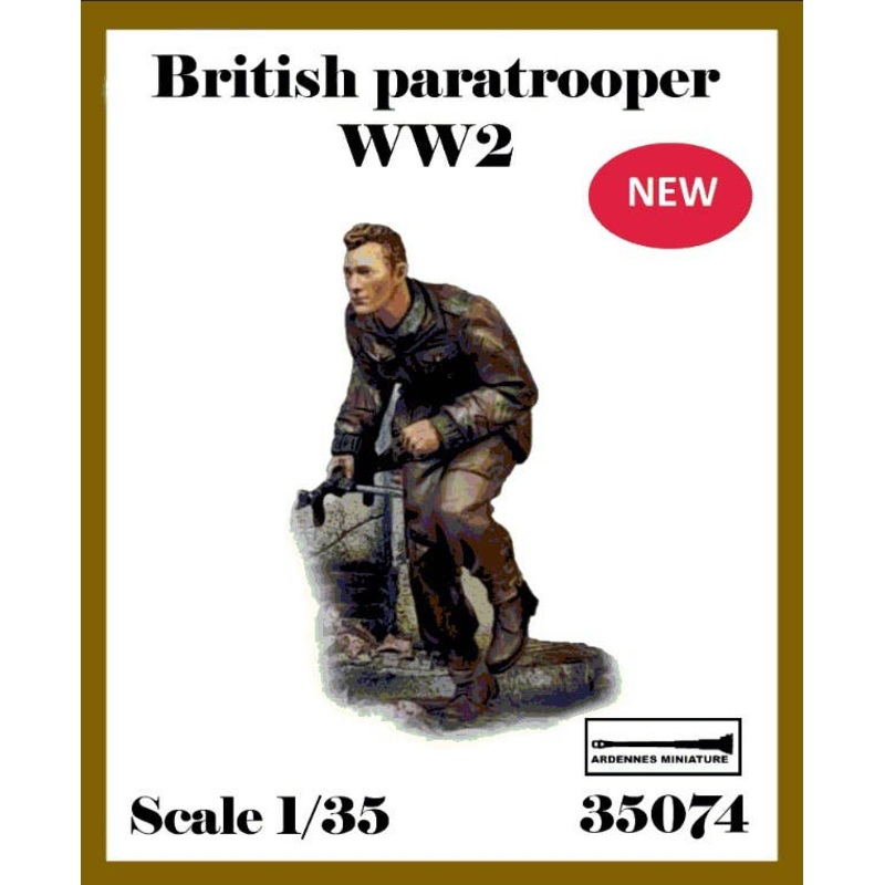 1/35 WWII British Paratrooper With Sten Submachine Gun