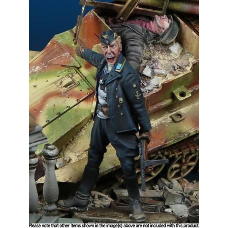 1/35 WWII German NCO Fighting NCO