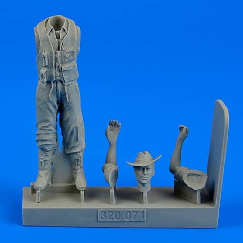 1/32 Royal Australian Air Force Fighter Pilot A