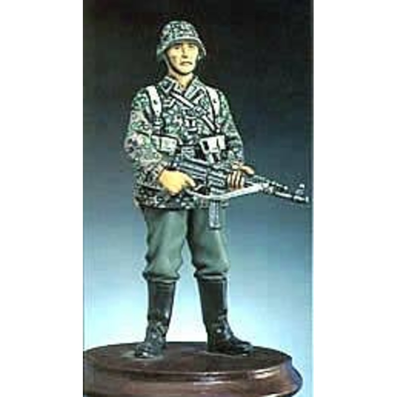 1/32 Waffen SS Infantryman (1944)