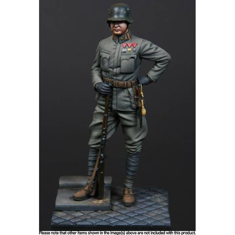 1/24 75mm Austro-Hungarian Infantry / Pioneer officer WW I